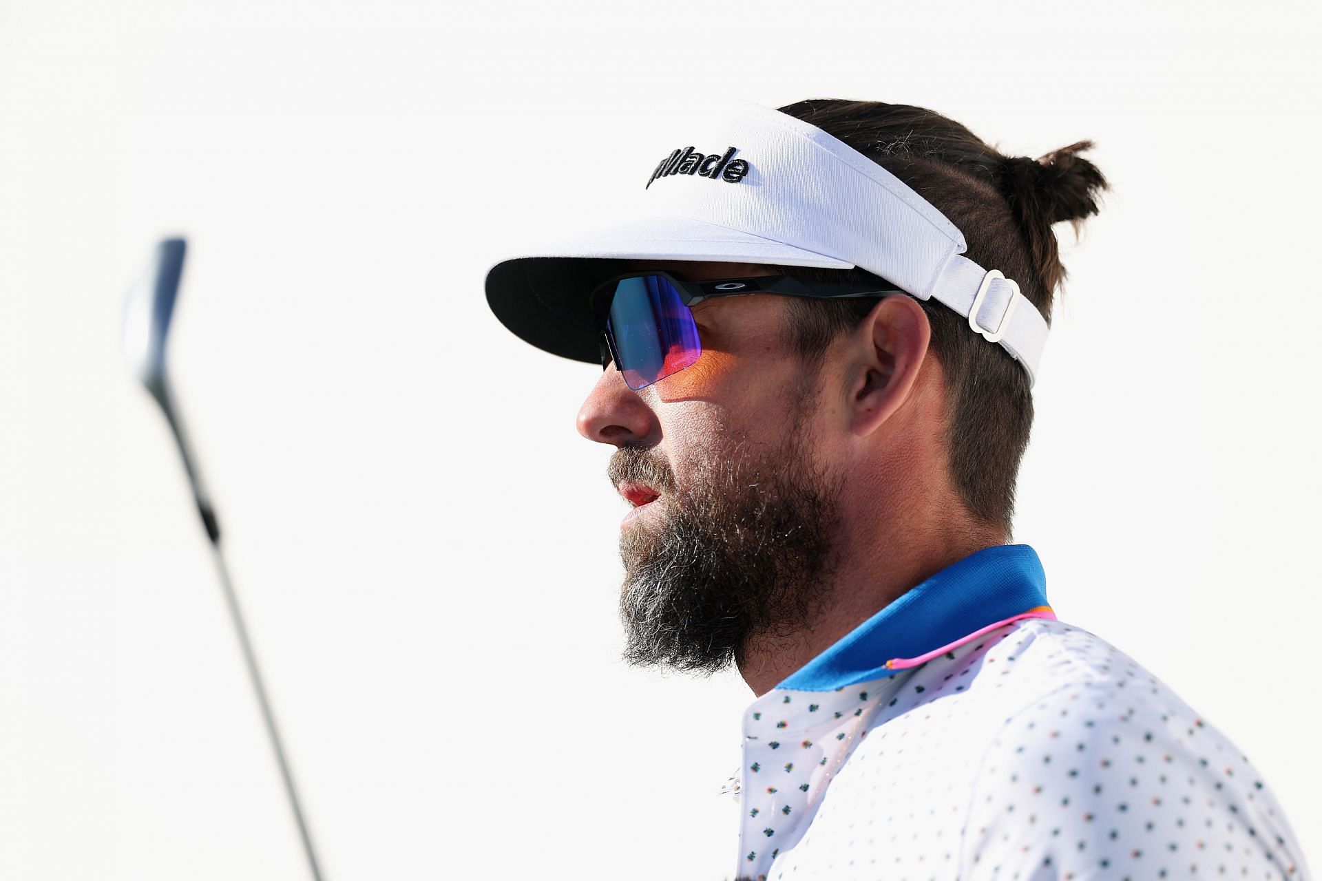Michael Phelps on the golf course (Image via: Getty)
